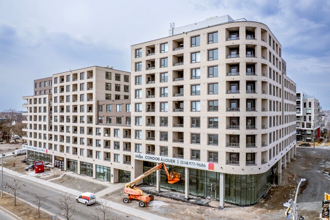 48-64 Des Laurentides Boul