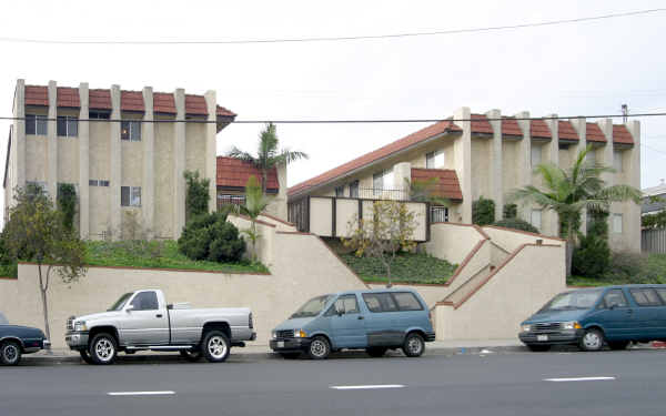 739 W 1st St in San Pedro, CA - Building Photo