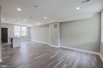 2500 W Cold Spring Ln in Baltimore, MD - Building Photo - Building Photo