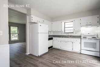 1616 E Elm St in Olathe, KS - Building Photo - Building Photo