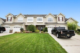 216 Westbrook Dr in Swedesboro, NJ - Building Photo