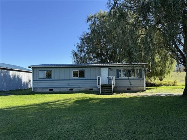 8610 N Telegraph Rd in Everson, WA - Building Photo - Building Photo
