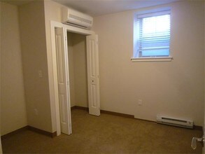 52 Kent St-Unit -3 in Brookline, MA - Foto de edificio - Building Photo