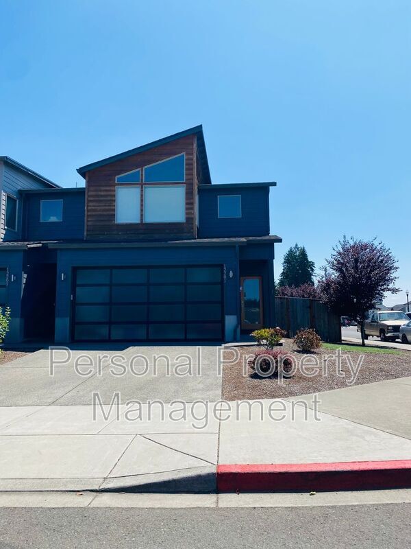 property at 12201 NE 115th St