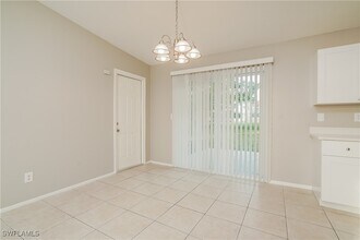 1206 NE 5th Pl in Cape Coral, FL - Building Photo - Building Photo