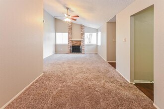 6316 Porterway Dr in Houston, TX - Building Photo - Building Photo