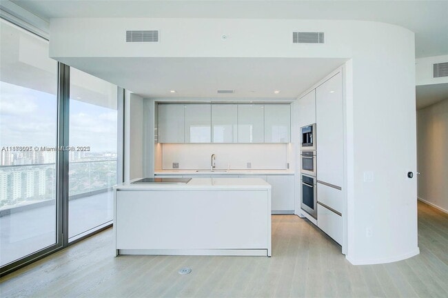 property at 18975 Collins Ave