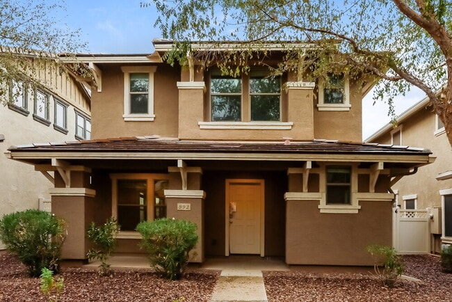 property at 992 S Hawk Ln