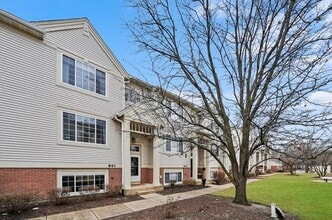 861 Pheasant Trail in St. Charles, IL - Building Photo - Building Photo