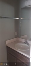 6310 Holcomb Way in Norcross, GA - Foto de edificio - Building Photo