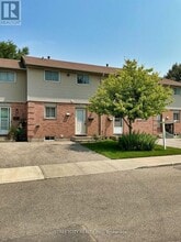 114 Pauline Crescent in London, ON - Building Photo - Building Photo