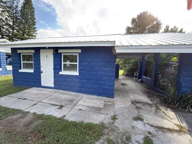 property at 2 E Main St