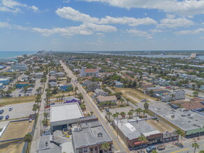 16 S Grandview Ave in Daytona Beach, FL - Building Photo - Building Photo