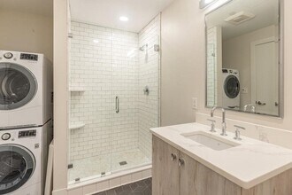 63 Melcher St, Unit 506 in Boston, MA - Building Photo - Building Photo