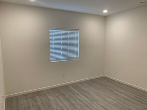 810 Holdenhurst Ln in Patterson, CA - Building Photo - Building Photo