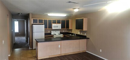 820 W Piedmont Pl in Fayetteville, AR - Building Photo - Building Photo