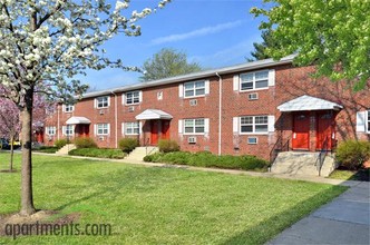 Campus Terrace in Glassboro, NJ - Building Photo - Building Photo