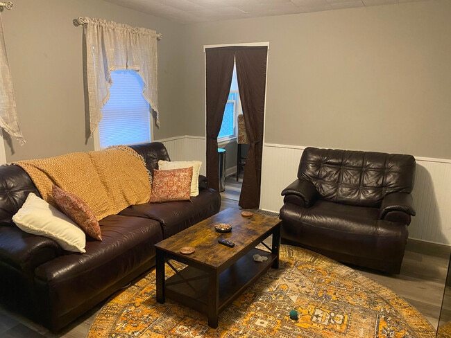 21 Willoughby St, Unit 21 Willoughby St.