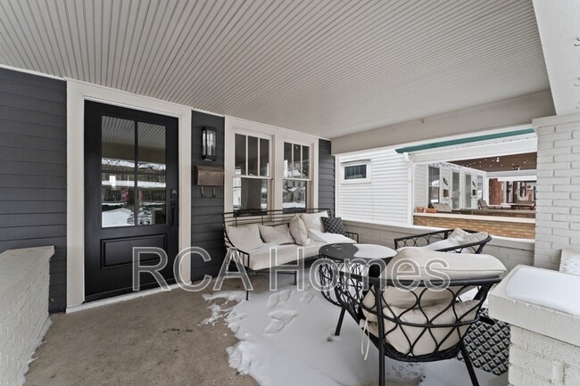 4704 Broadway St in Indianapolis, IN - Building Photo - Building Photo