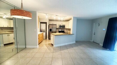 7547 S Oriole Blvd in Delray Beach, FL - Building Photo - Building Photo