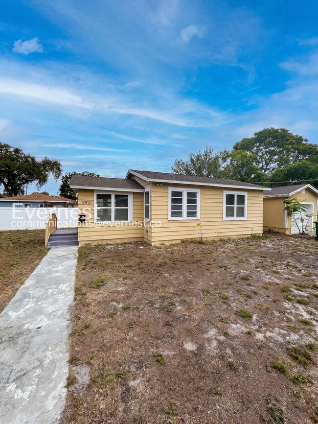 property at 2911 W Tyson Ave