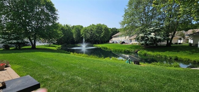 46 Blueberry Commons in Riverhead, NY - Building Photo - Building Photo