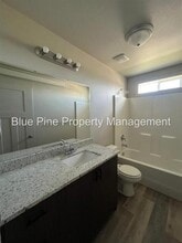 3565 E Gample Ave in Idaho Falls, ID - Building Photo - Building Photo