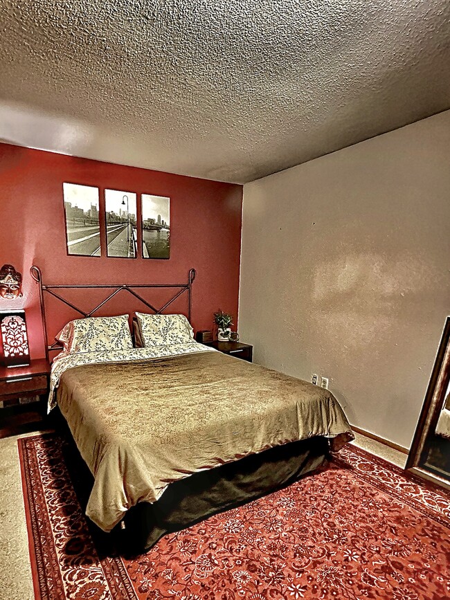 property at 7317 W Franklin Ave