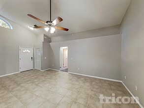 134 N Aberdeen Cir in Sanford, FL - Building Photo - Building Photo