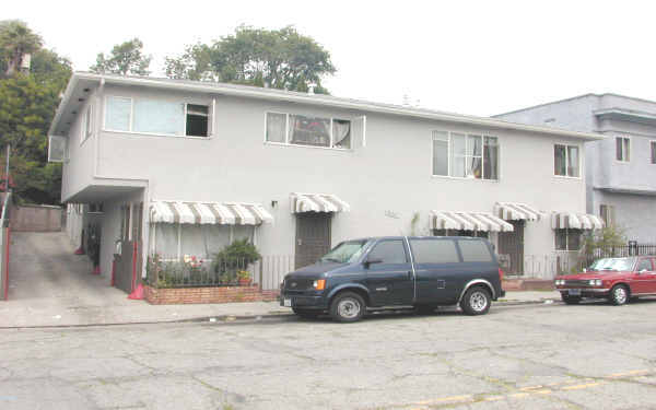 953 North Vendome in Los Angeles, CA - Foto de edificio - Building Photo