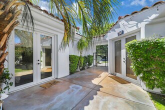 267 Loch Lomond Rd in Rancho Mirage, CA - Building Photo - Building Photo