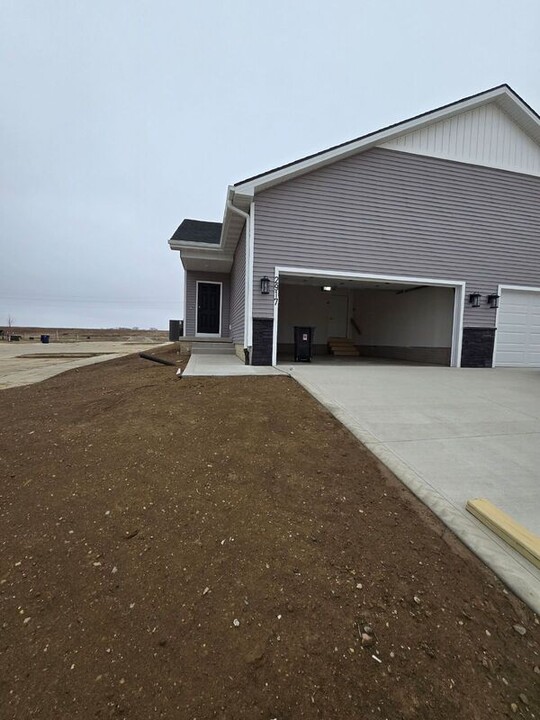 2917 Long Avenue in Van Meter, IA - Building Photo