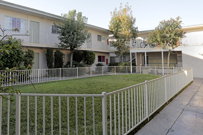 Pioneer Gardens Apartments in Norwalk, CA - Building Photo - Building Photo