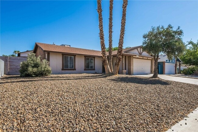 6438 Creston Ave in Las Vegas, NV - Building Photo - Building Photo