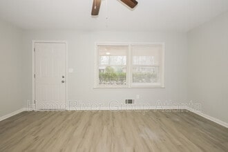 506 Shady Ln Dr in Forest Park, GA - Building Photo - Building Photo