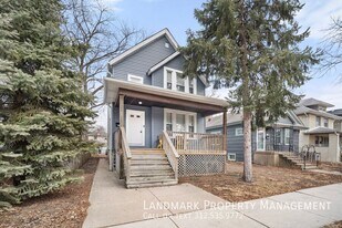 806 S Taylor Ave in Oak Park, IL - Building Photo