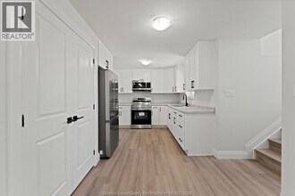 1837 Meldrum Rd in Windsor, ON - Building Photo - Building Photo