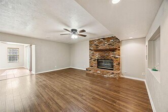 2710 Clover Valley Dr in Garland, TX - Building Photo - Building Photo