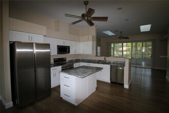 18965 SW 98th Pl in Dunnellon, FL - Building Photo - Building Photo