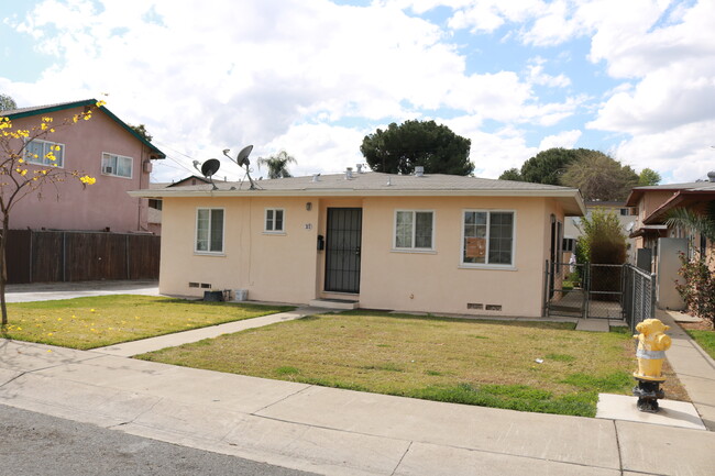 309 N Beverly Ct in Ontario, CA - Building Photo - Building Photo