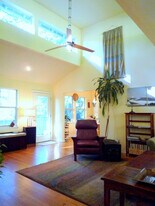 14959 Drake Rd in Guerneville, CA - Building Photo