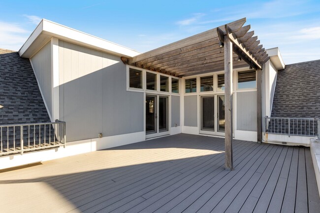 303 Islington St in Portsmouth, NH - Building Photo - Building Photo