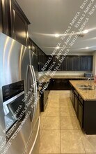 15573 W Laurel Ln in Surprise, AZ - Building Photo - Building Photo