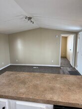 953 N McCue St in Laramie, WY - Foto de edificio - Building Photo