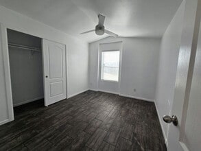 3825 N Nellis Blvd in Las Vegas, NV - Building Photo - Building Photo