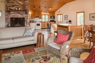 35 Parsons Beach Rd in Kennebunk, ME - Building Photo - Building Photo