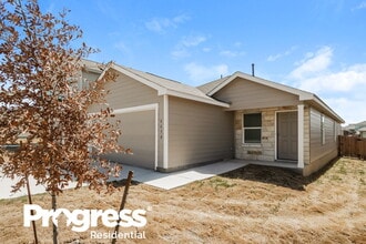 6650 Morgan Cp in San Antonio, TX - Foto de edificio - Building Photo