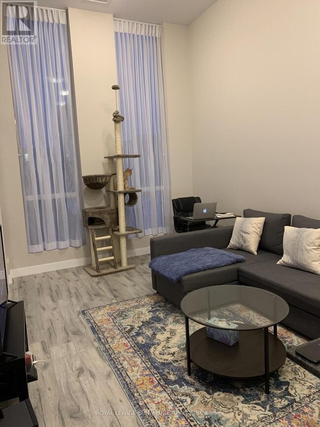 100 Garment St in Kitchener, ON - Building Photo - Building Photo