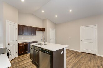 423 S Longbranch Dr in Maize, KS - Building Photo - Building Photo