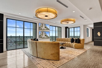 101 Via Mizner in Boca Raton, FL - Building Photo - Building Photo